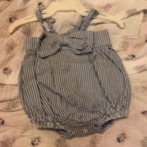 Ruffle butts baby girl one piece 0-3 mos